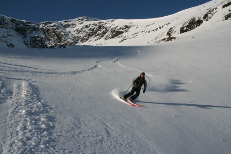 Heli ski Riksgränsen, Sweden 3rd of April 2009. Photo: Andreas Bengtsson