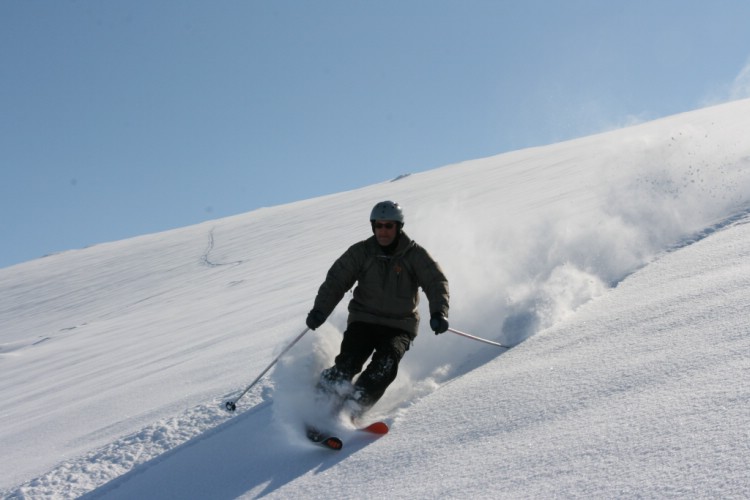 Powder on Vassi mellan. April 14 2009. Photo: Andreas Bengtsson 