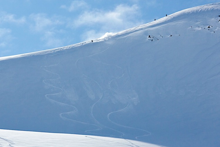  Finnish Freeride Team Heliski Riksgränsen, April 18 2009. Photo: Carl Lundberg