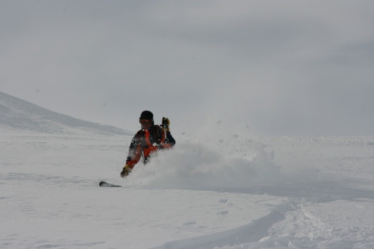 Vassitjocka. Heliski Riksgränsen, April 27, 2009. Photo: Andreas Bengtsson 